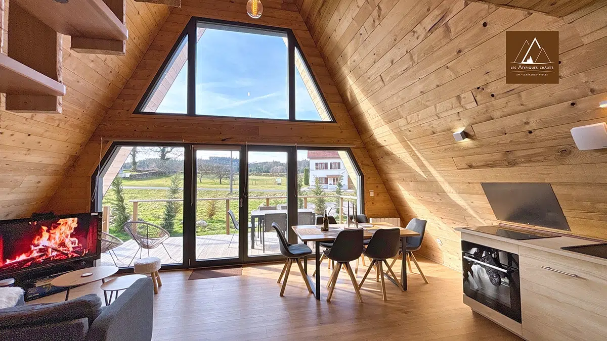 Chalet Aslan : intérieur design et vue nature dans les Vosges Chalet Gérardmer spa privatif sauna